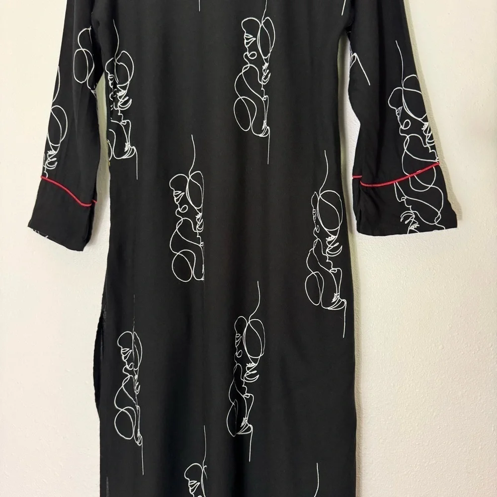 Unbranded black intertwined couple embroidered faces dress size Large - Picture 15 of 16
